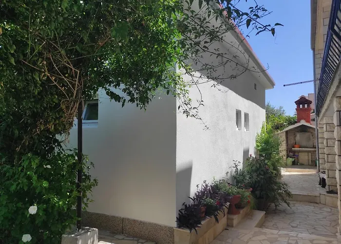 By The Sea Apartment