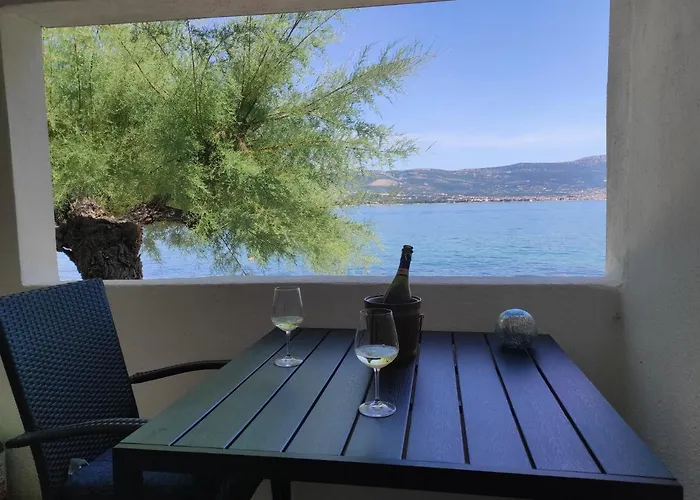 Apartment By The Sea Trogir