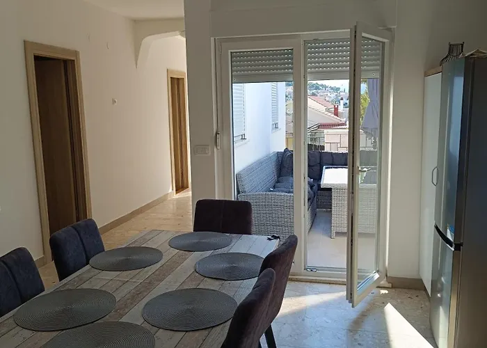 Apartment By The Sea